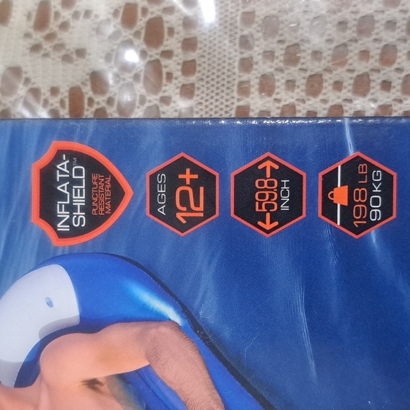 Hydro-Force one lounge - Picture 3 of 3